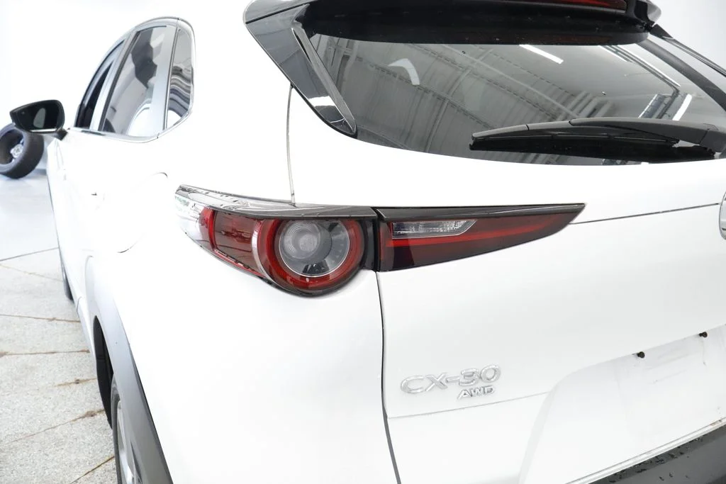 Certified Used 2022 White Mazda 2.5 S Preferred Package image 18