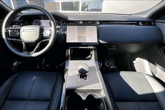 Used 2026  Land Rover S image 15