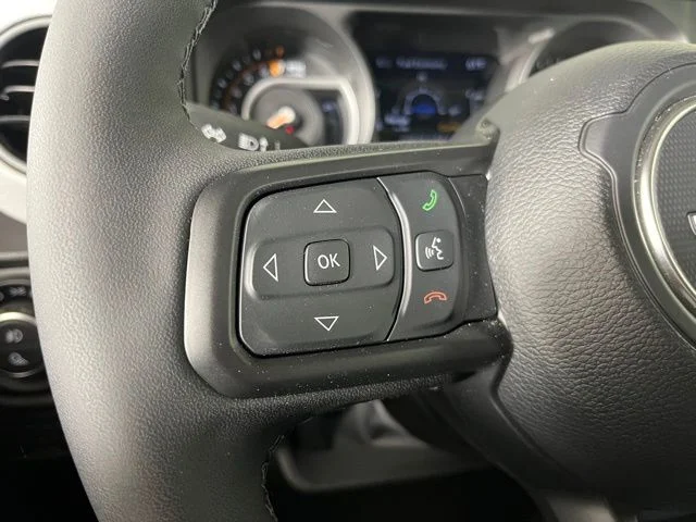 Used 2026 Green Jeep Sport S image 21