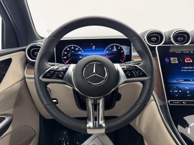 Certified Used 2026 Polar White Mercedes-Benz GLC 300 image 26