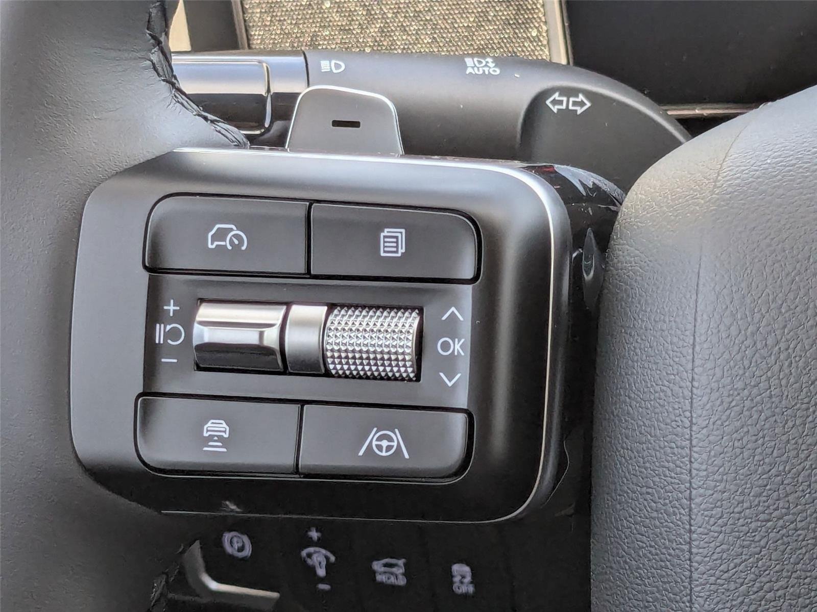 New 2026 Ecotronic Gray Hyundai SE image 13