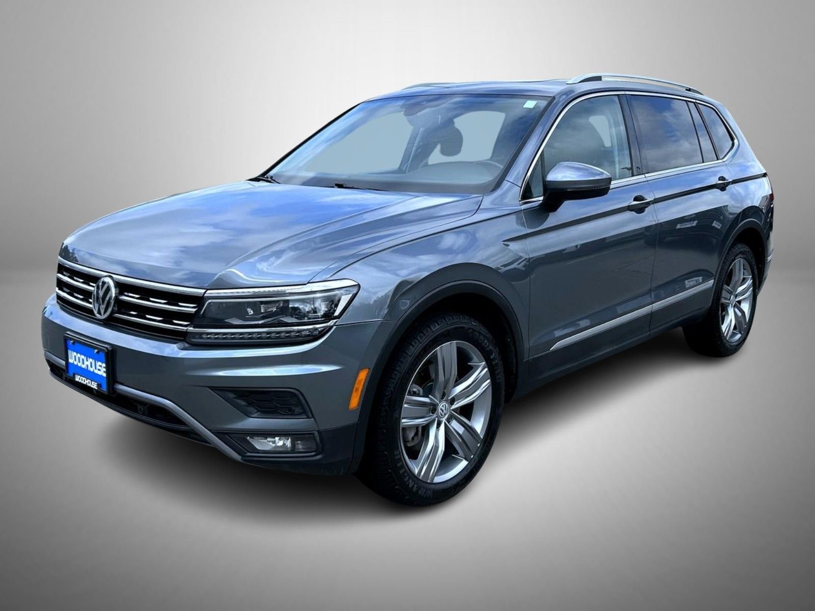 2018 Volkswagen Tiguan 2.0T SEL Premium 4Motion's photo