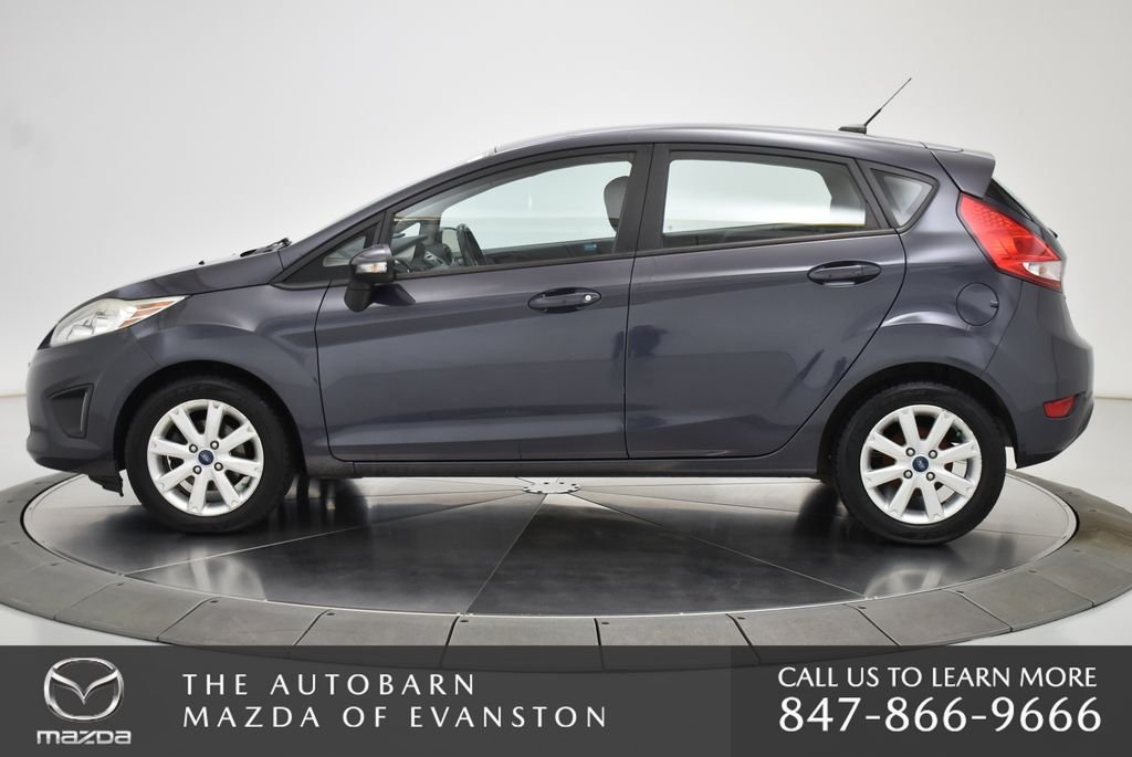Used 2013 Gray Metallic Ford SE image 16