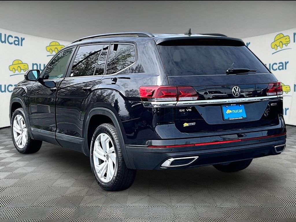 Used 2021 Deep Black Pearl Volkswagen 3.6L V6 SE w/Technology image 4