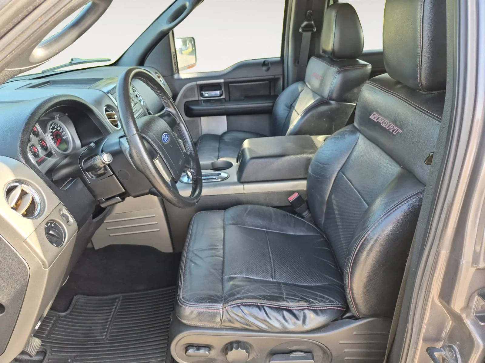 Used 2008 Dark Shadow Grey Metallic Ford FX2 image 19