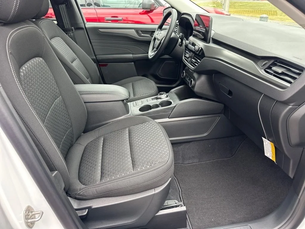 New 2026 Oxford White Ford Active® image 13
