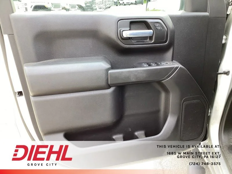 Used 2021 Silver Chevrolet Custom image 19