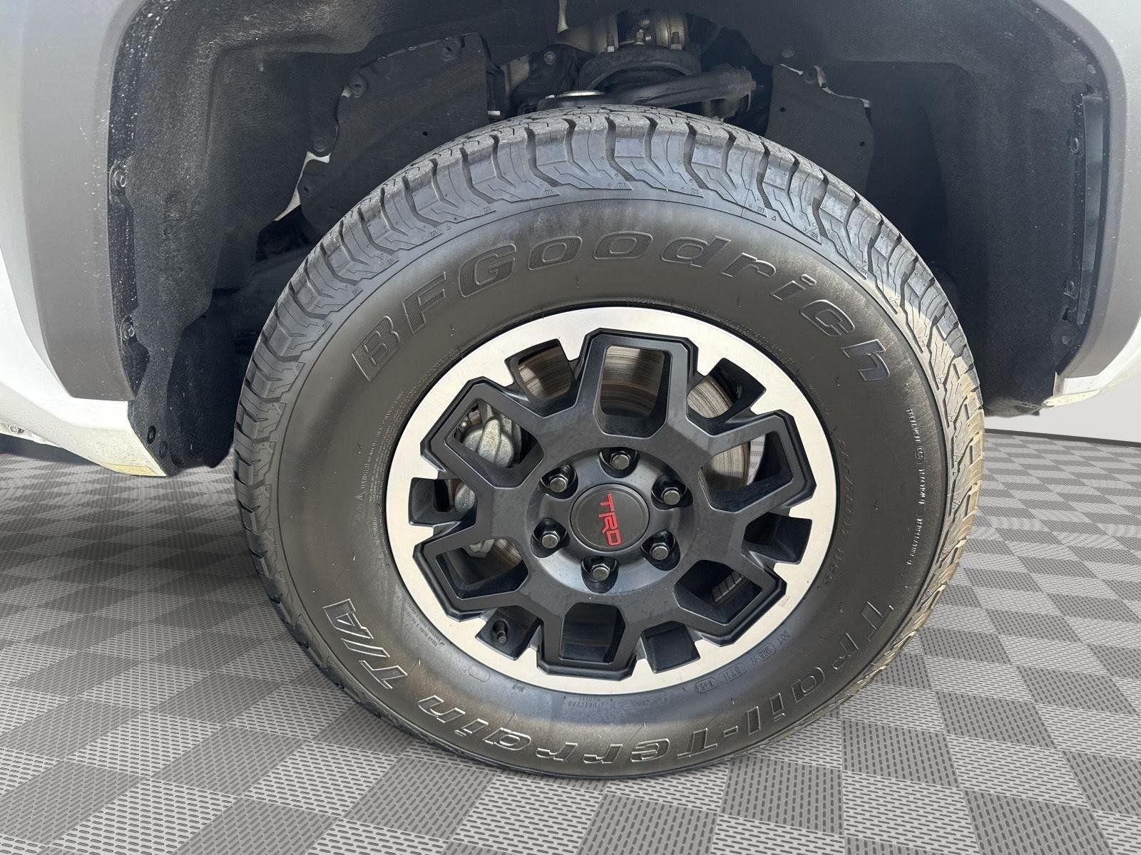Used 2024 Ice Cap Toyota TRD Off-Road image 32