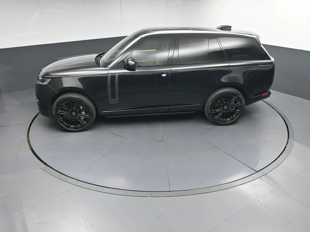 Certified Used 2024 Black Land Rover SE image 33