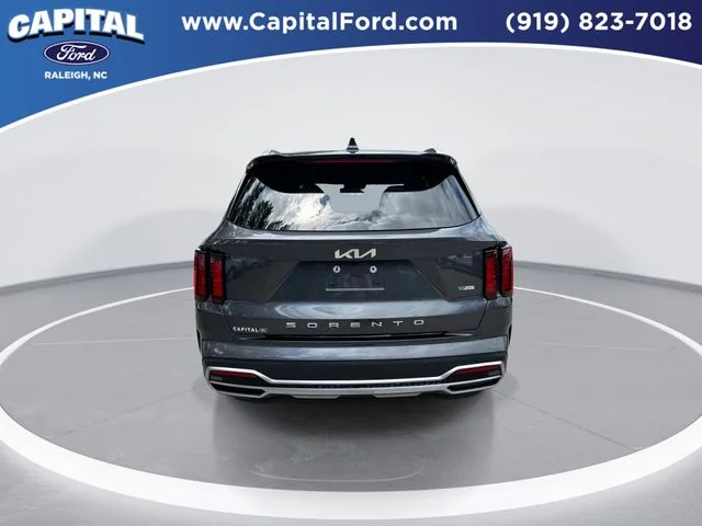 Used 2022 Gray Kia EX image 7