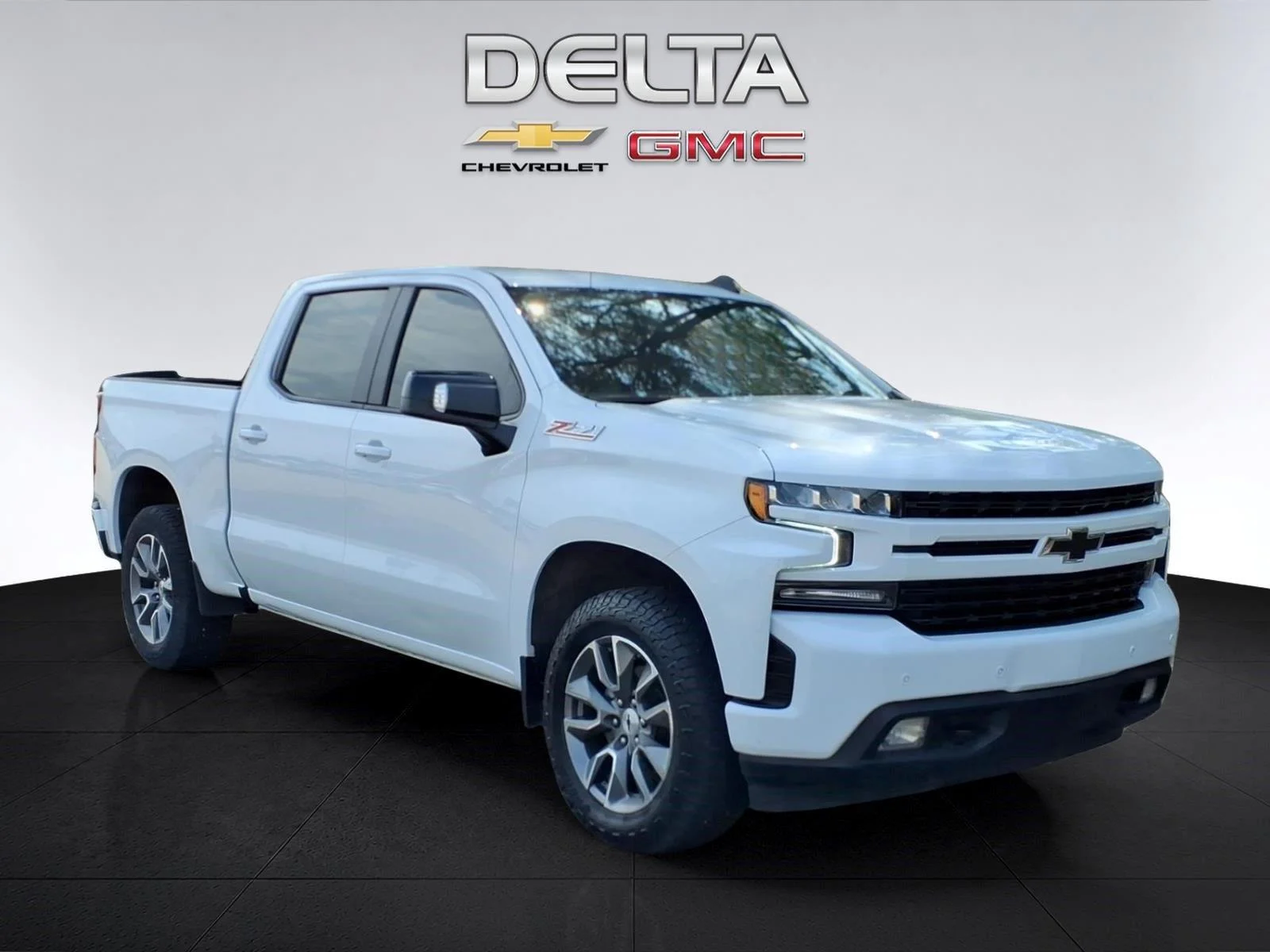 Used 2022 SUMMIT WHITE Chevrolet RST image 7