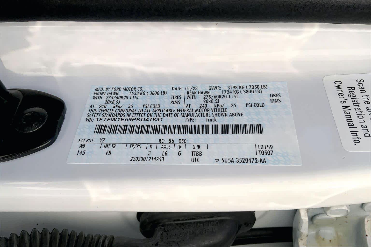 Used 2023 Oxford White Ford XLT image 31