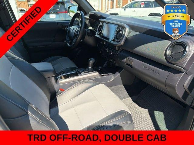 Certified Used 2022 LUNAR ROCK Toyota  image 13