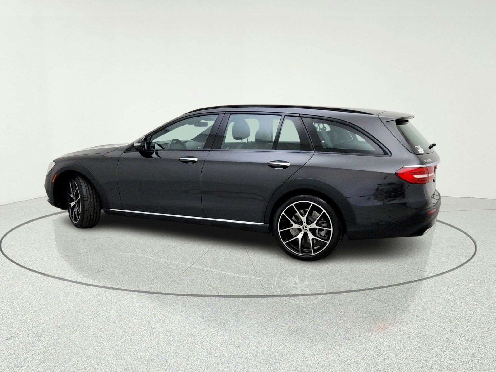 Certified Used 2023 Graphite Grey Metallic Mercedes-Benz E 450 image 13