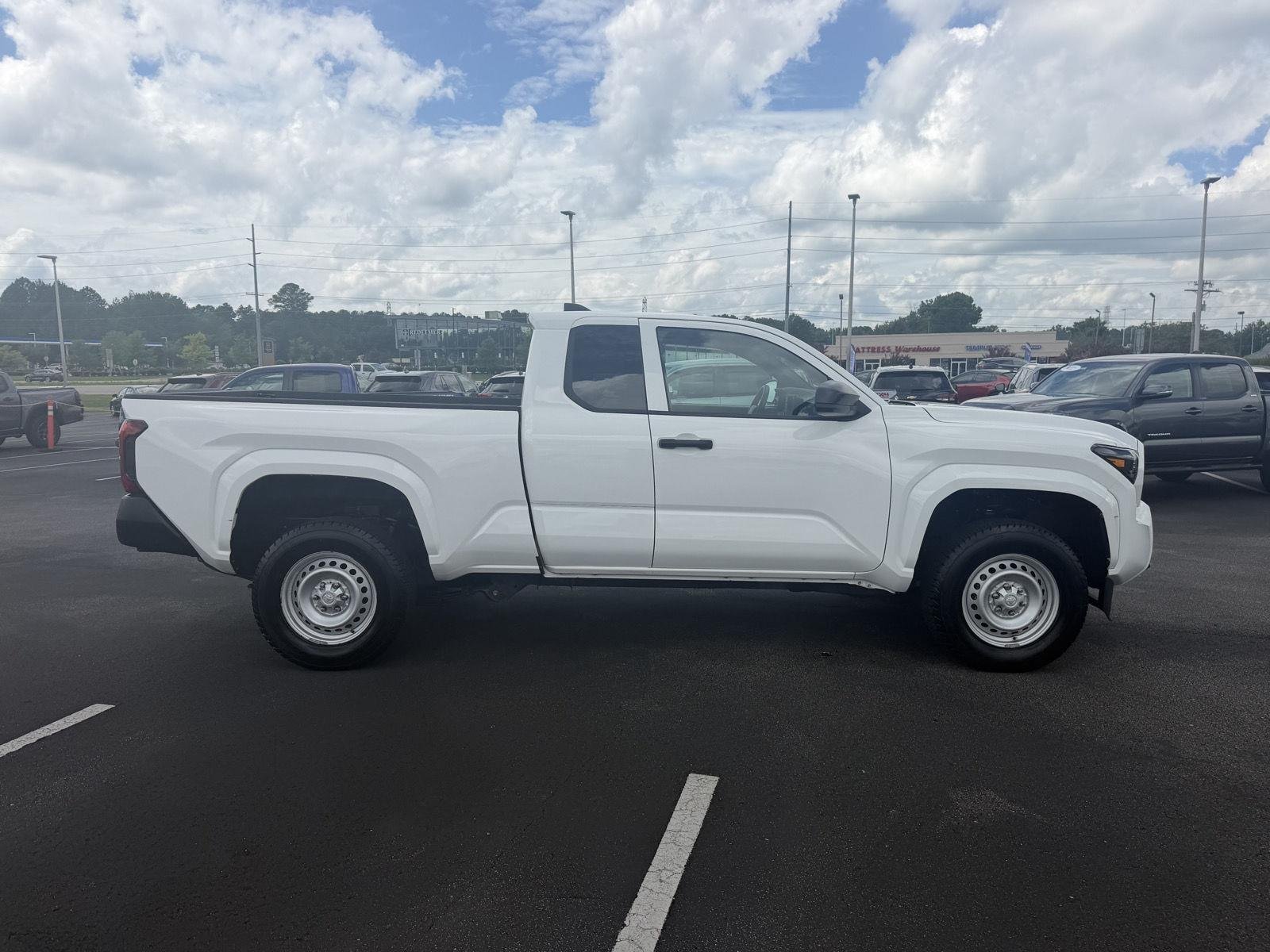 Used 2024 Ice Cap Toyota SR image 8