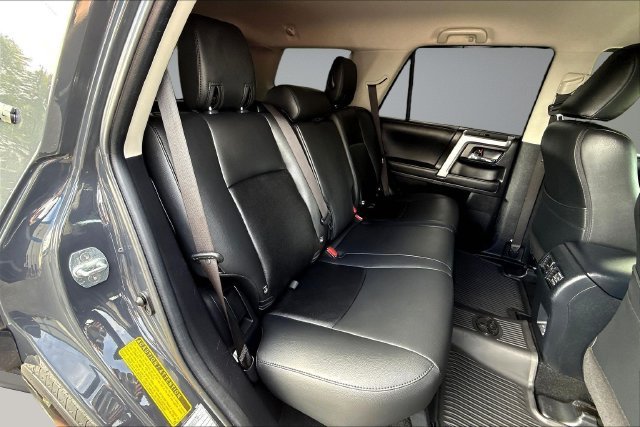 Used 2024  Toyota SR5 image 27
