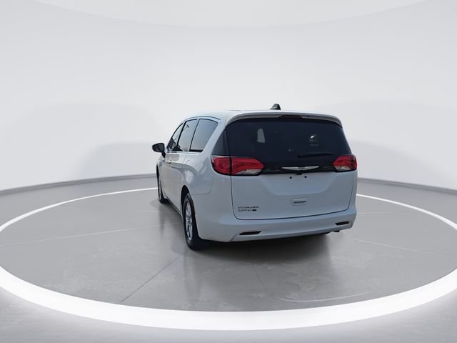 Used 2023 White Chrysler LX image 7