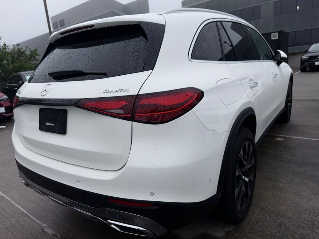 Certified Used 2025 Polar White Mercedes-Benz GLC 350e image 3