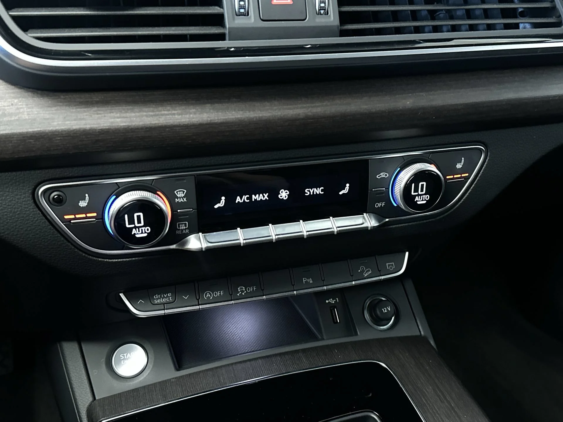 Used 2025 Florett Silver Metallic Audi S line Premium image 20
