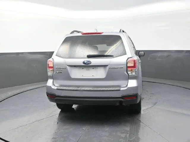 Used 2018 Silver Subaru 2.5i image 7
