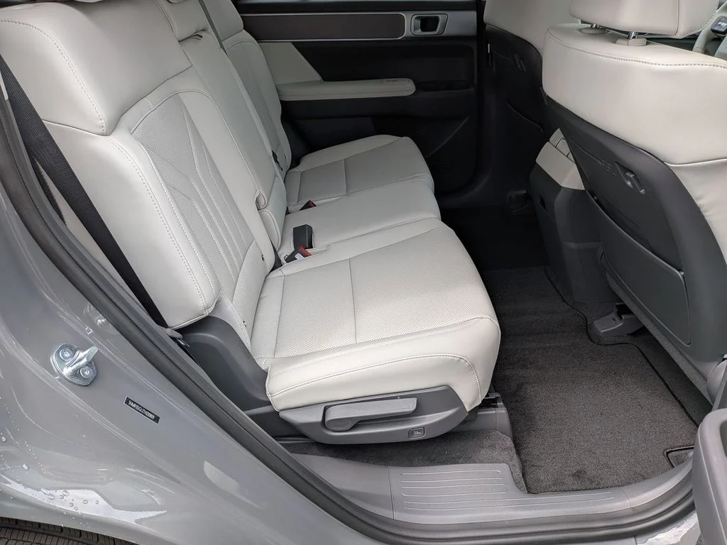 New 2026 Gray Hyundai SEL image 30
