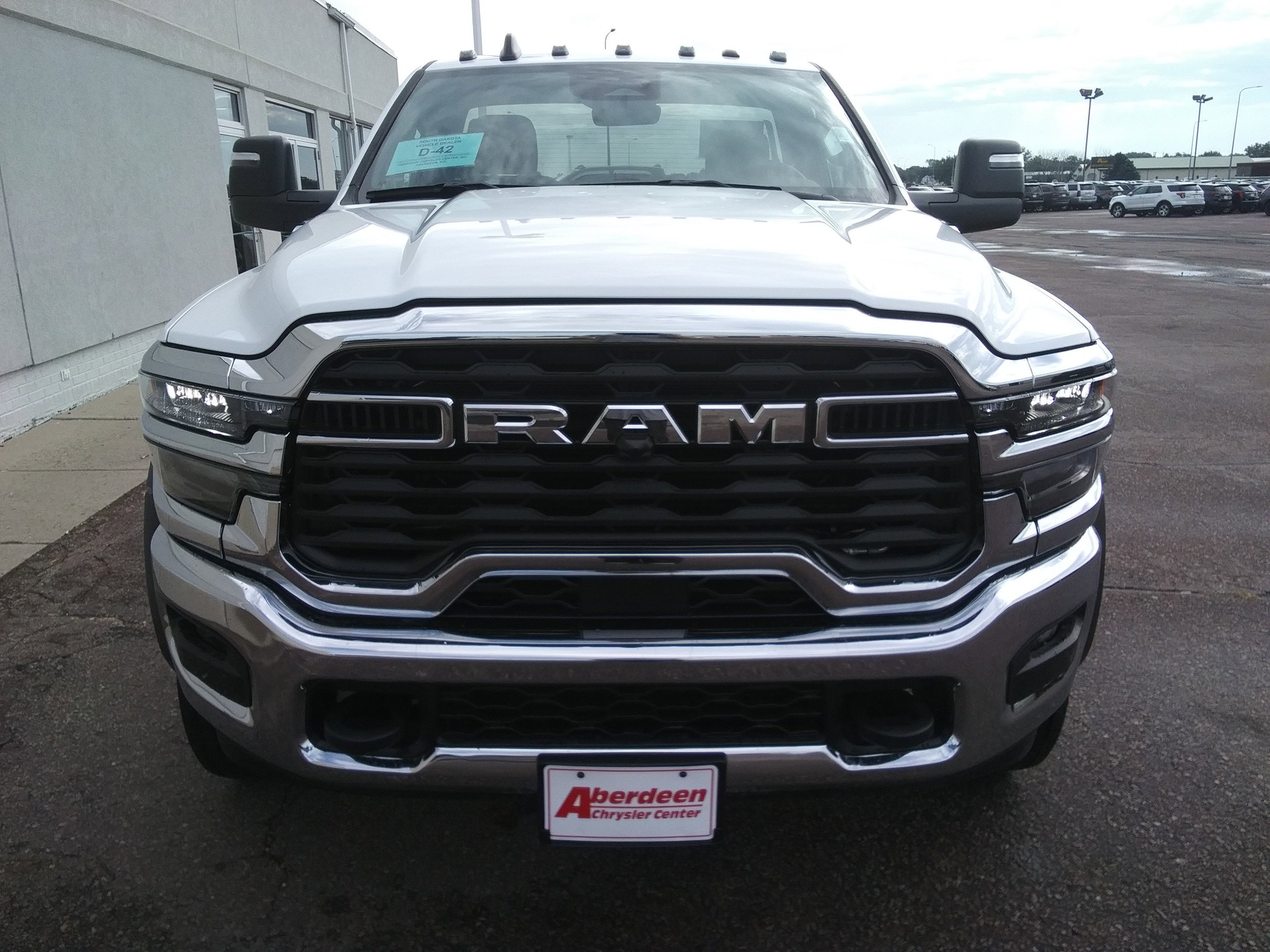 2026 Ram 5500 Tradesman photo 2
