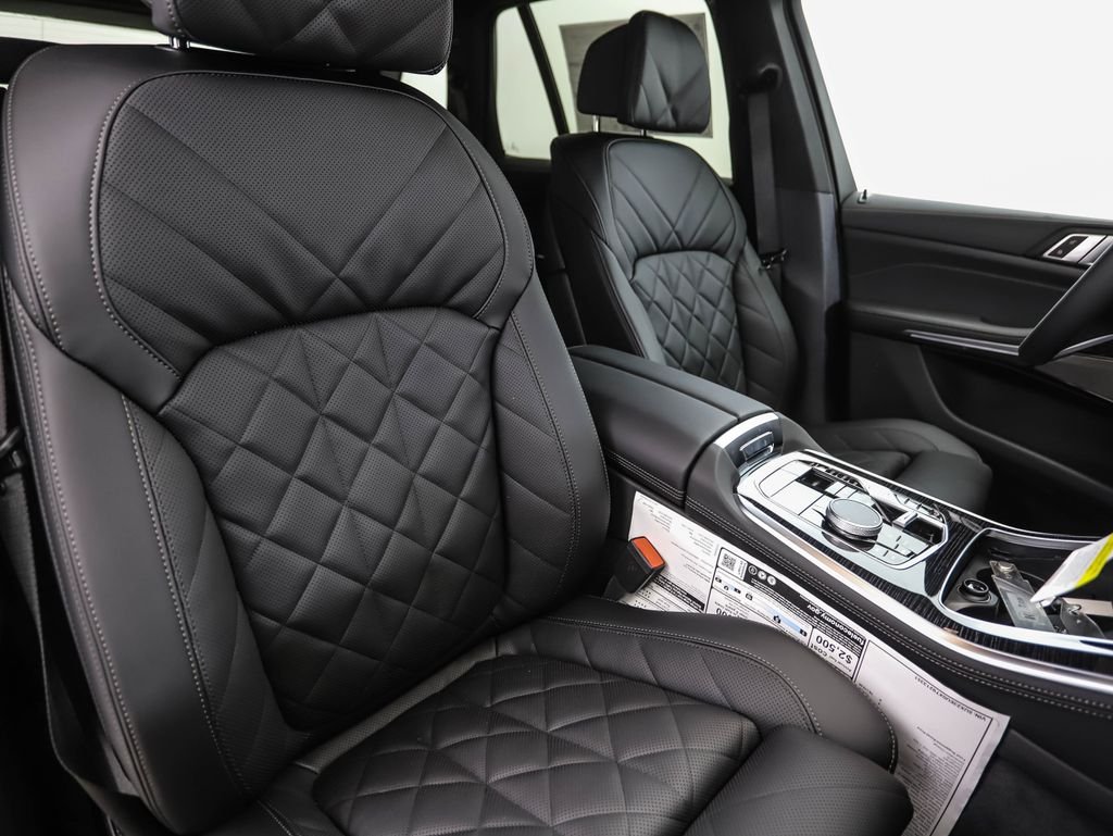 Used 2026 Gray Metallic BMW xDrive40i image 31