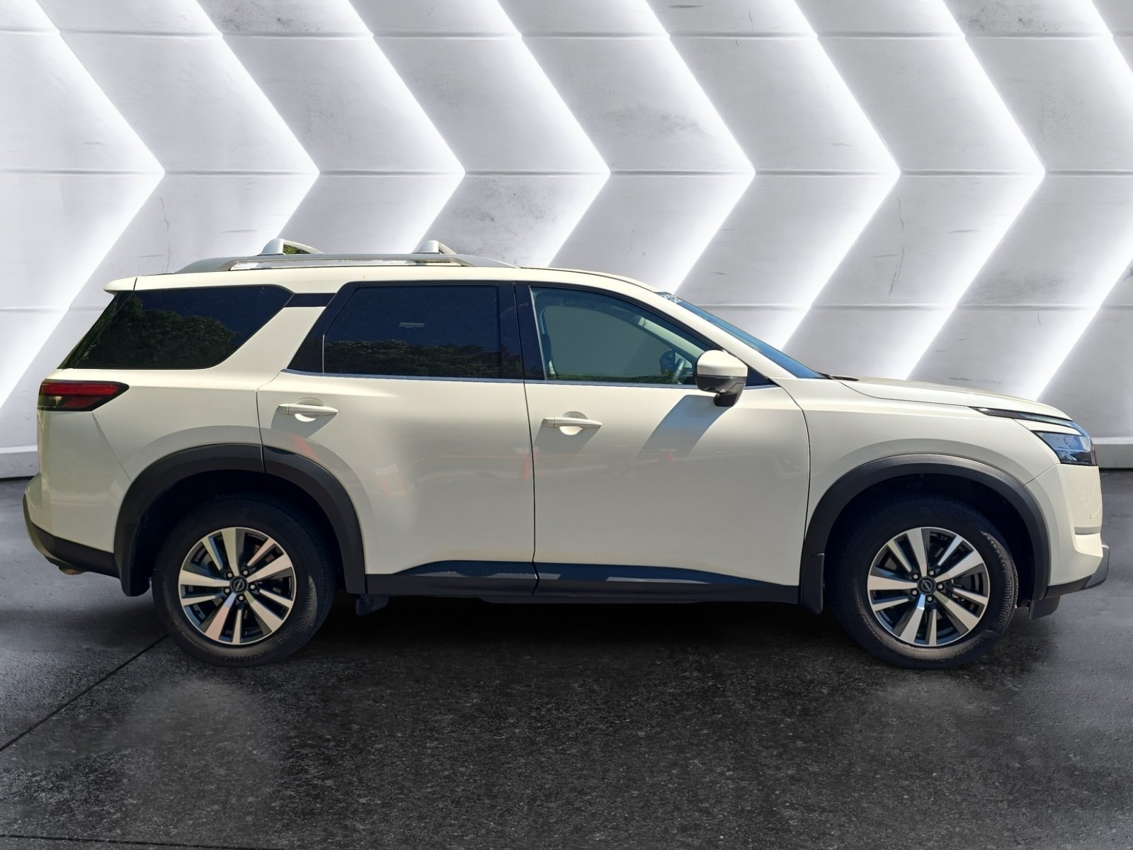 2024 Nissan Pathfinder SL - Photo 6