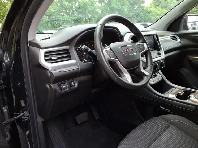 2023 GMC Acadia SLE - Photo 18