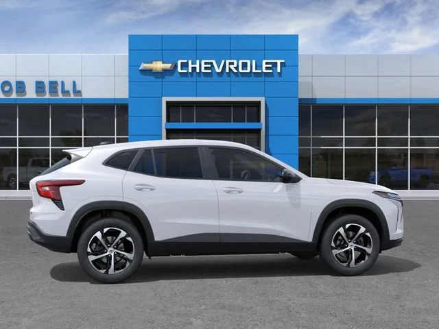 New 2026 Summit White Chevrolet 1RS image 5