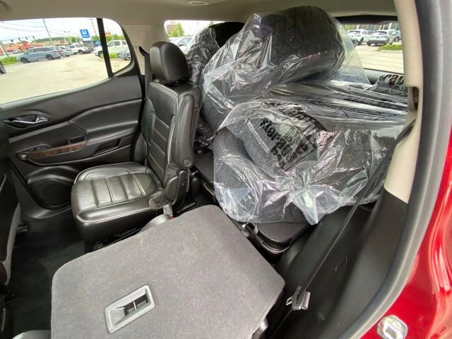 Used 2021 Cayenne Red GMC Denali image 25