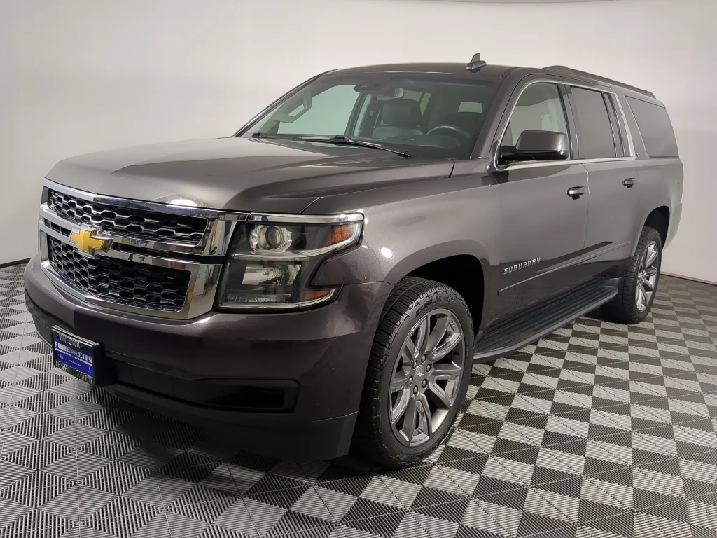 Used 2018 Tungsten Metallic Chevrolet LT image 4