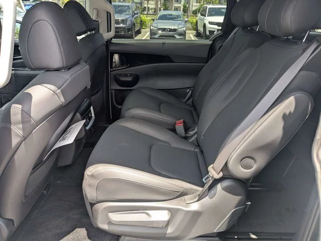 New 2026 Ceramic Silver Kia SX Prestige image 15