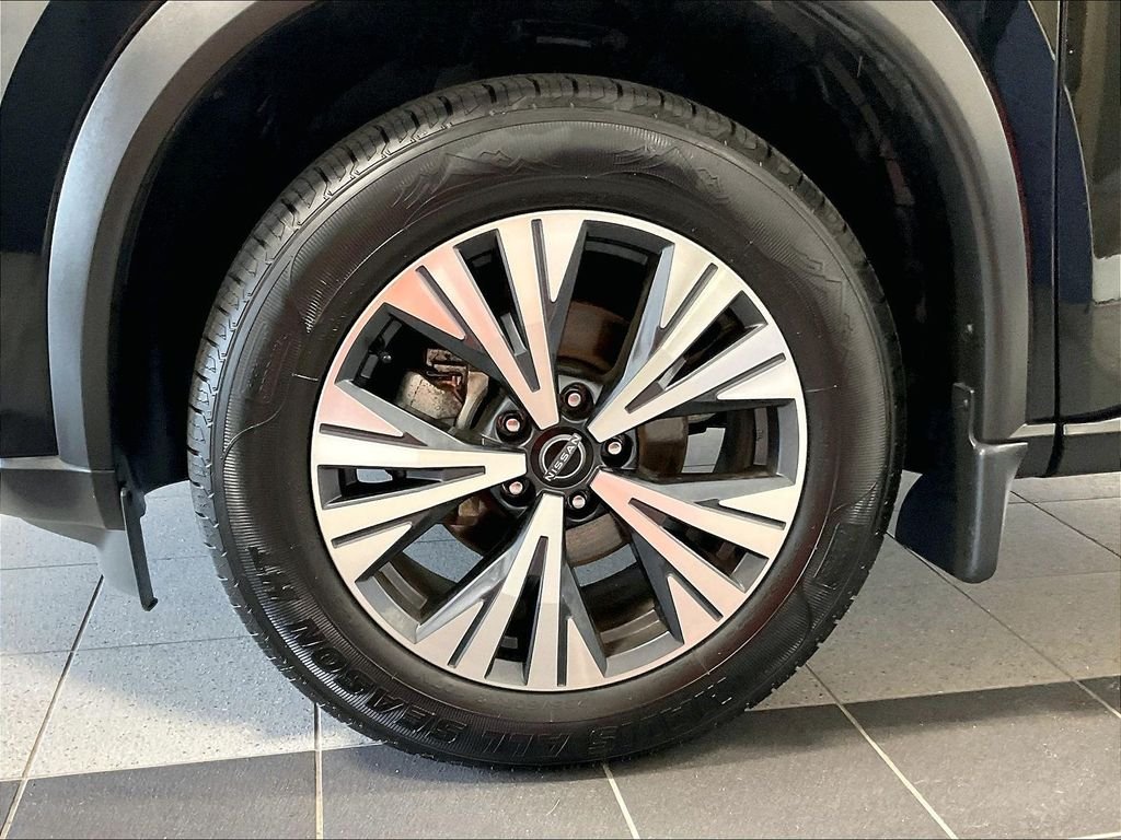 Used 2023 Black Nissan SV image 7