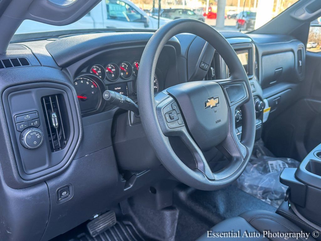 2026 CHEVROLET SILVERADO - Image 10
