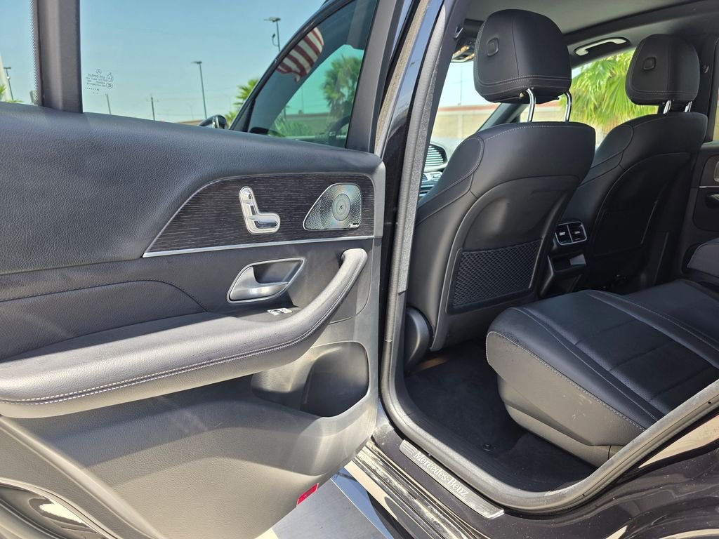 New 2026 Obsidian Black Metallic Mercedes-Benz GLE 350 image 12