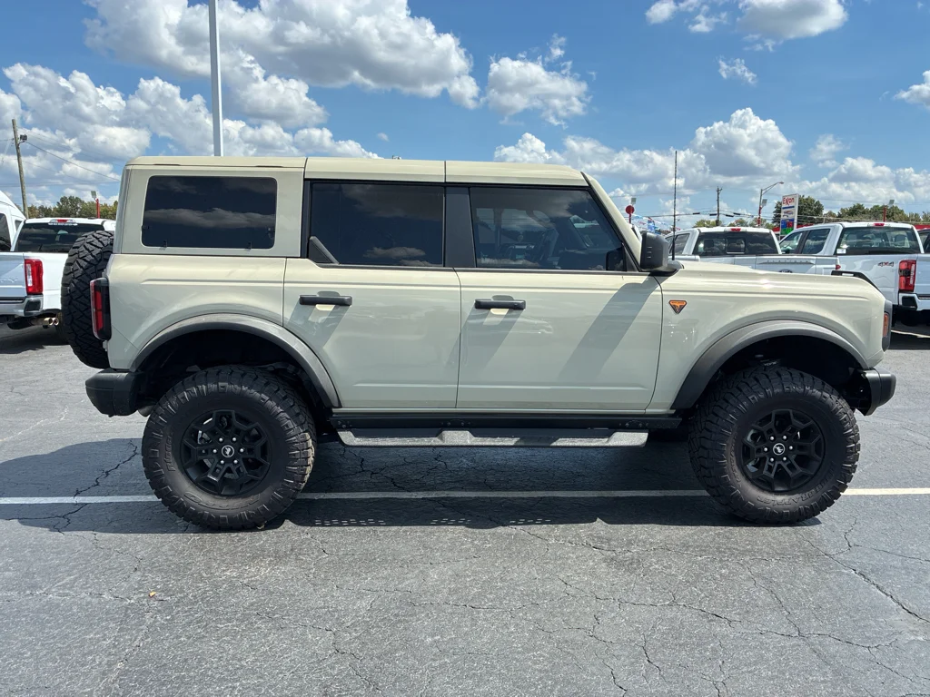 Certified Used 2026 Desert Sand Ford Badlands image 4