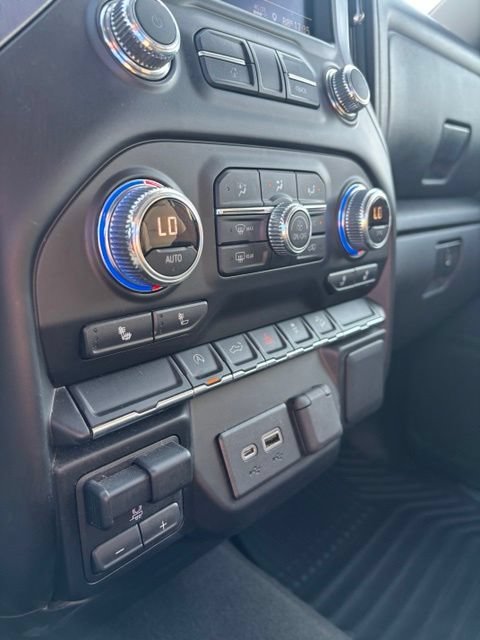 Used 2019 Summit White GMC SLE image 22