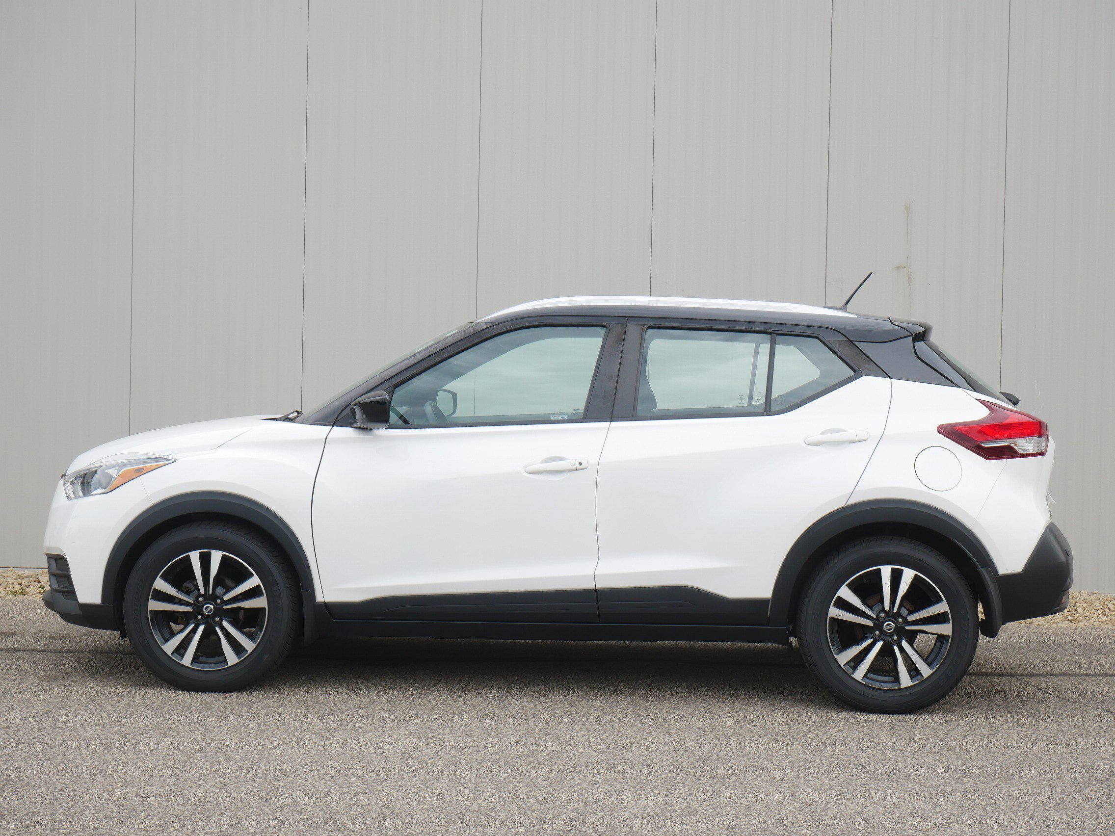Used 2020 Nissan Kicks SV with VIN 3N1CP5CV1LL538603 for sale in Hastings, Minnesota