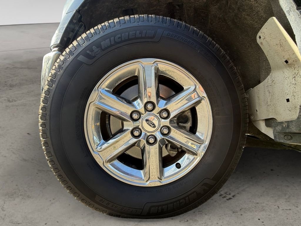 Used 2017 Black Ford XLT image 11
