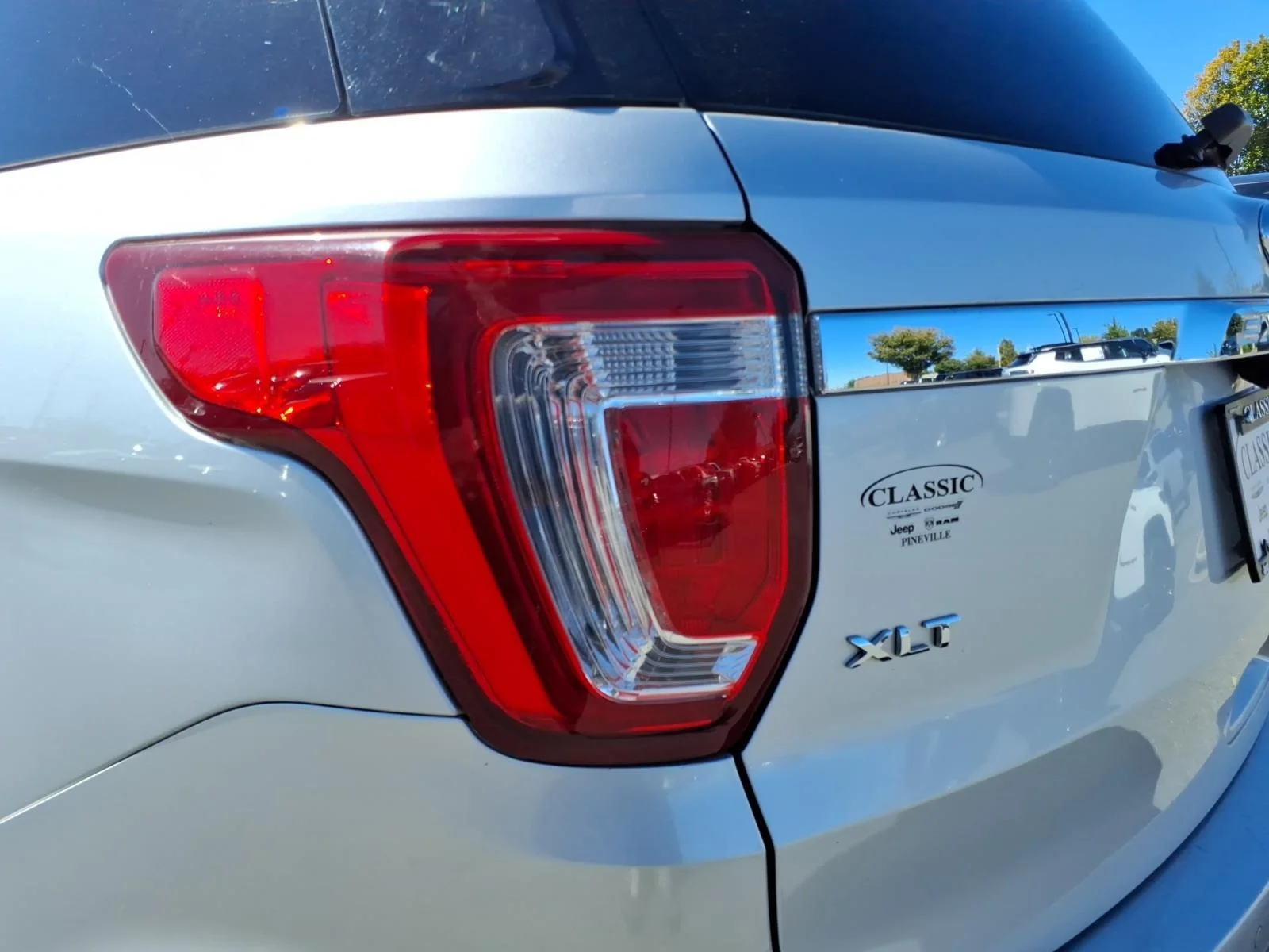 Used 2017 Ingot Silver Ford XLT image 14