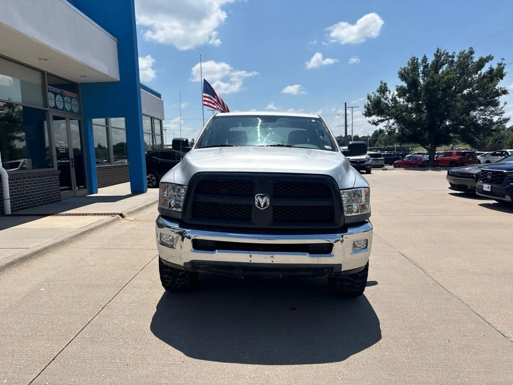 Used 2018 Silver Ram Tradesman image 2