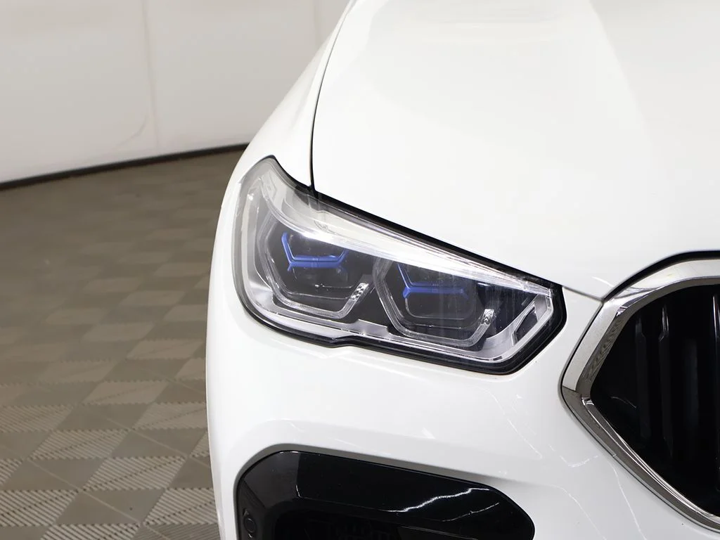 Used 2023 Alpine White BMW Base image 20