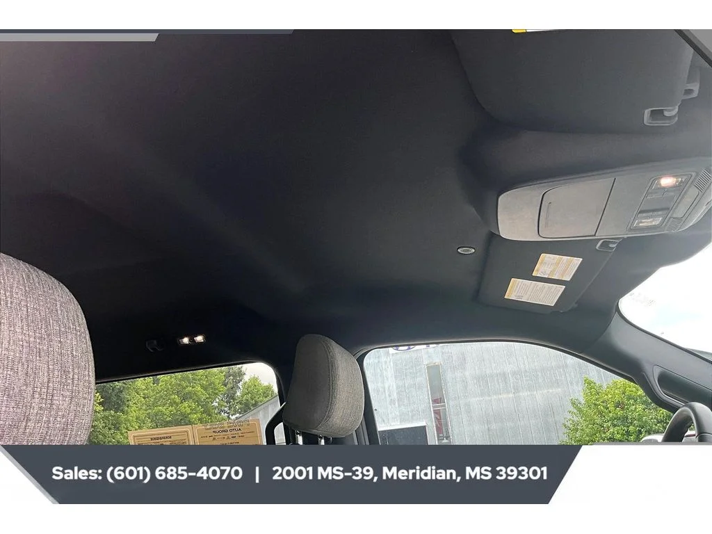 Used 2024 Avalanche Ford XLT image 16