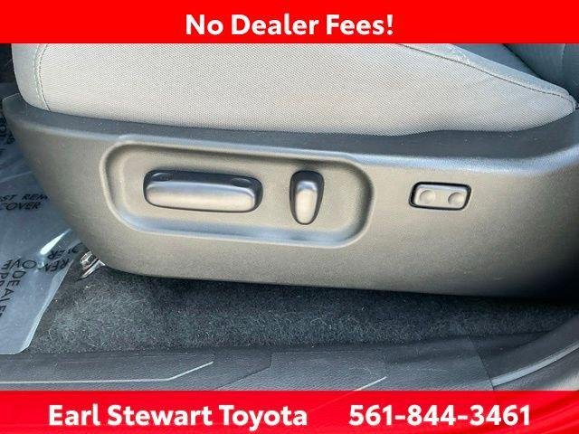 Certified Used 2023 MAGNETIC GRAY MET. Toyota  image 23