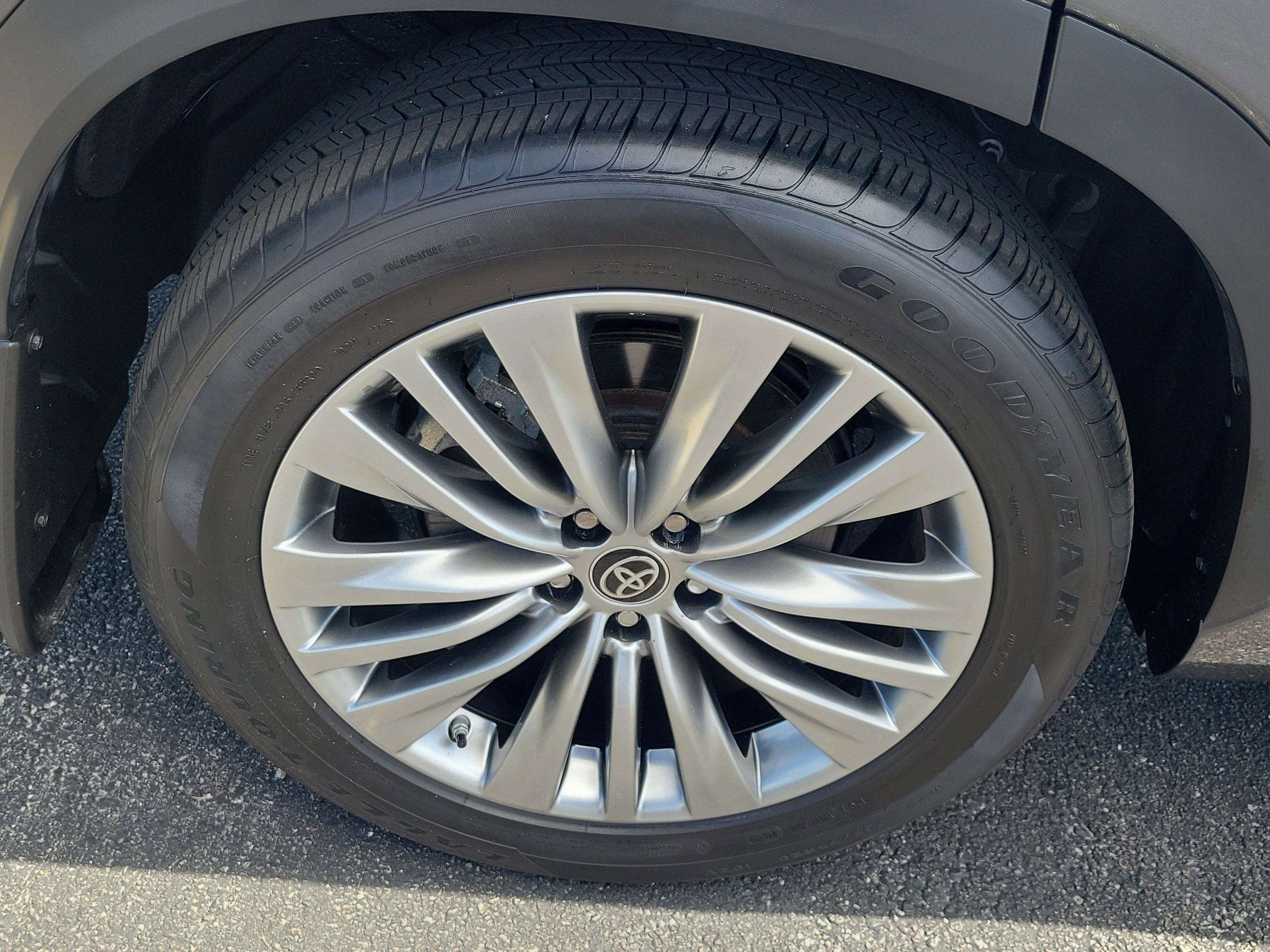 Used 2024 Magnetic Gray Metallic Toyota LE image 9