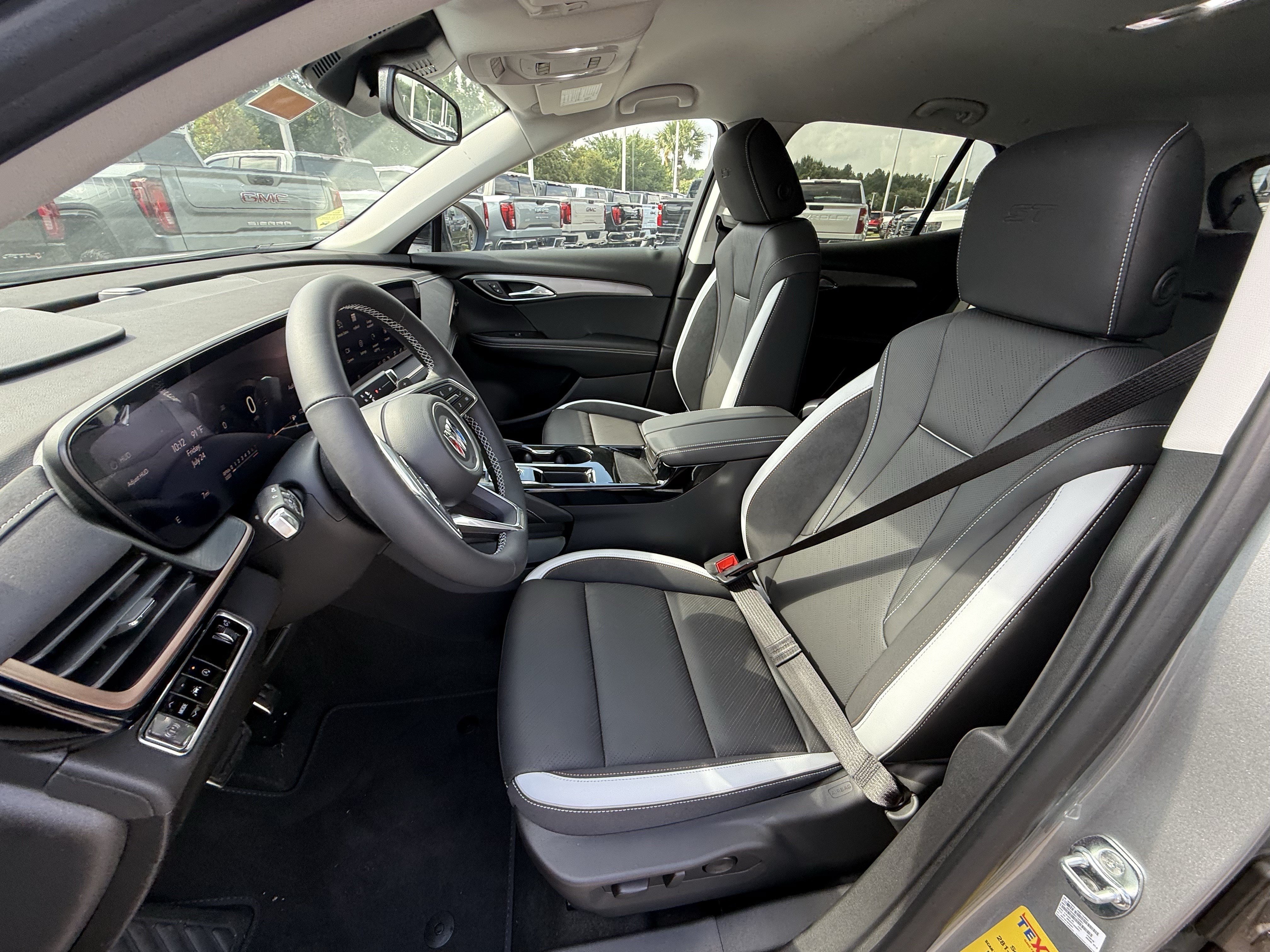 2026 Buick Envision Sport Touring - Photo 17