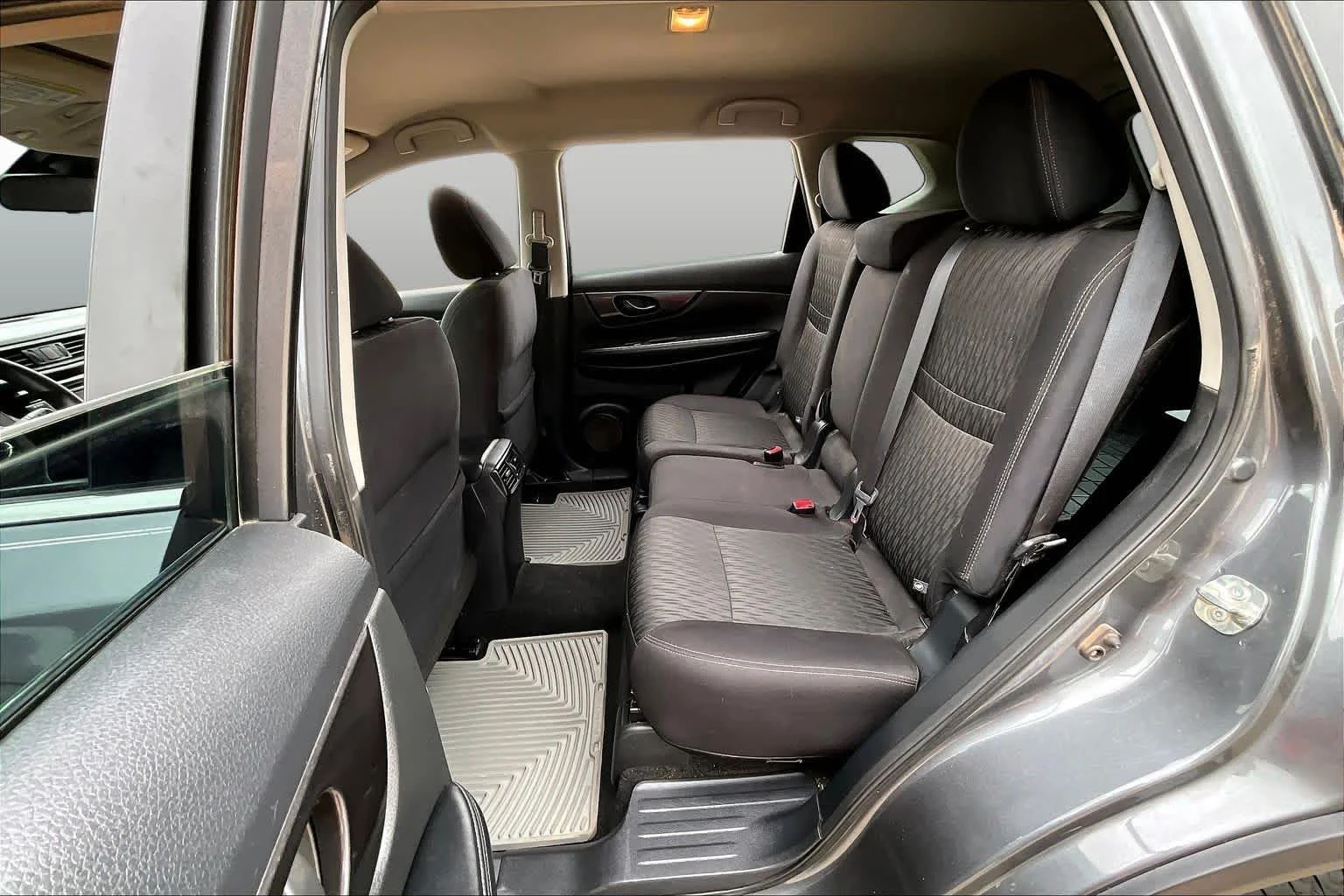 Used 2019 Gun Metallic Nissan S image 18