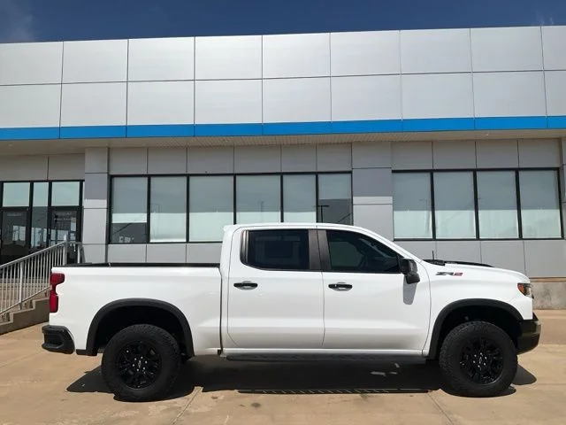 Used 2023 White Chevrolet ZR2 image 35