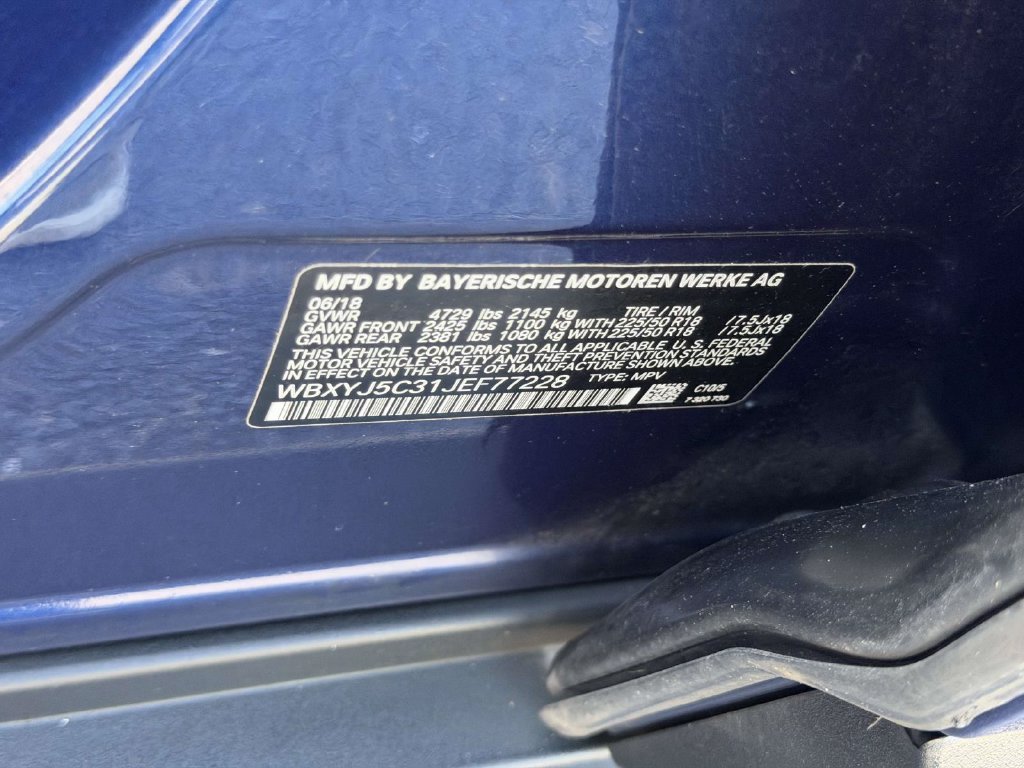 Used 2018 Blue BMW xDrive28i image 26